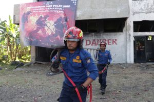 Pemkot Surabaya Perkuat SDM Damkar, Lahirkan Personel Bersertifikat untuk Situasi Darurat Kompleks