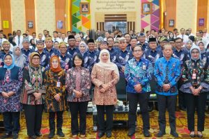 Gubernur Khofifah Tutup PKN II Angkatan II 2026, Tekankan Kepemimpinan Adaptif untuk Tingkatkan Layanan Publik