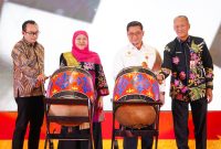 Gubernur Jawa Timur Khofifah Indar Parawansa memimpin langsung Misi Dagang dan Investasi Provinsi Jawa Timur dengan Provinsi Riau yang digelar di Ballroom Hotel Novotel Pekanbaru. (Dok. Adpim For DigitalJatim)