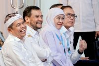 Gubernur Jawa Timur Khofifah Indar Parawansa menghadiri langsung peluncuran mandatori Biodiesel B50 oleh Presiden Republik Indonesia Prabowo Subianto di SPBU 34.413.40 Rest Area KM 57A Tol Jakarta - Cikampek Karawang. (Dok. Adpim For DigitalJatim)