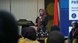 Anggota DPD RI Dr. Hj. Lia Istifhama saat paparkan dalam Seminar Nasional Musyawarah Wilayah Ikatan Pelajar Muhammadiyah (IPM) Jawa Timur di BBPPMPV BOE Malang. (Dok. Istimewa)