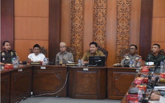 Sidoarjo Bergerak Berantas Miras Ilegal dan Prostitusi, Pemkab Fokus Tutup 16 Toko. (Dok. Istimewa)