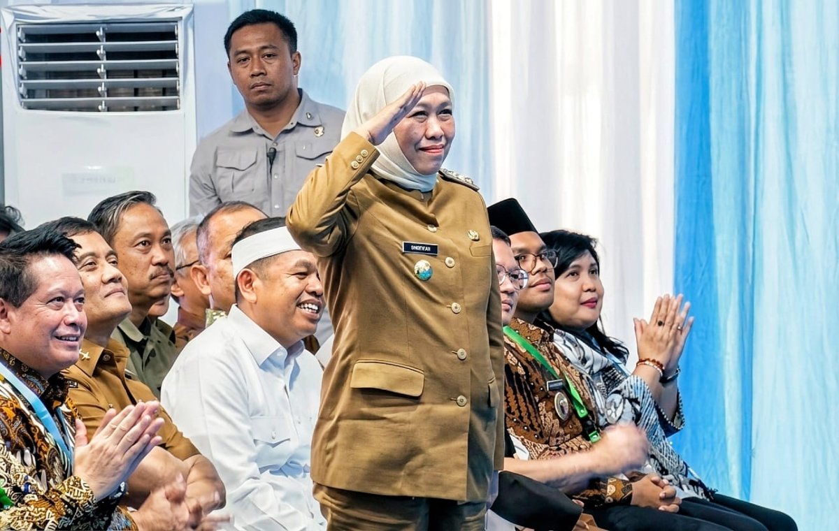 Presiden Prabowo Resmikan Akad Massal KPR Sejahtera di Batang, Gubernur Khofifah Tegaskan Jatim Dukung Penuh Program FLPP dan KPP