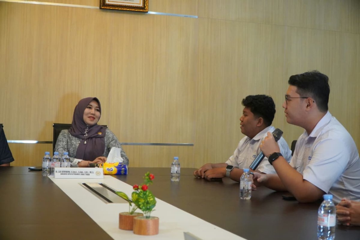 Gerakan Aksi Sosial Pemuda (GAS Pemuda) melakukan audiensi bersama Anggota DPD RI Lia Istifhama di Kantor Perwakilan DPD RI Jawa Timur, Surabaya. (dok. Istimewa)