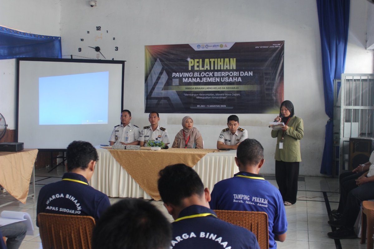 Dari Balik Jeruji Menuju Mandiri, WBP Lapas Sidoarjo Ikuti Pelatihan Pembuatan Paving Blok dan Manajemen Usaha