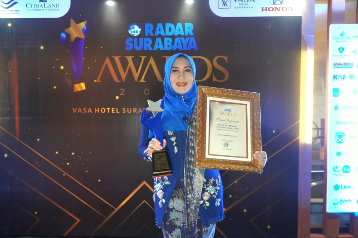 Ning Lia Raih Penghargaan Radar Surabaya Group, Komitmen Kawal Aspirasi Warga Jatim Diapresiasi