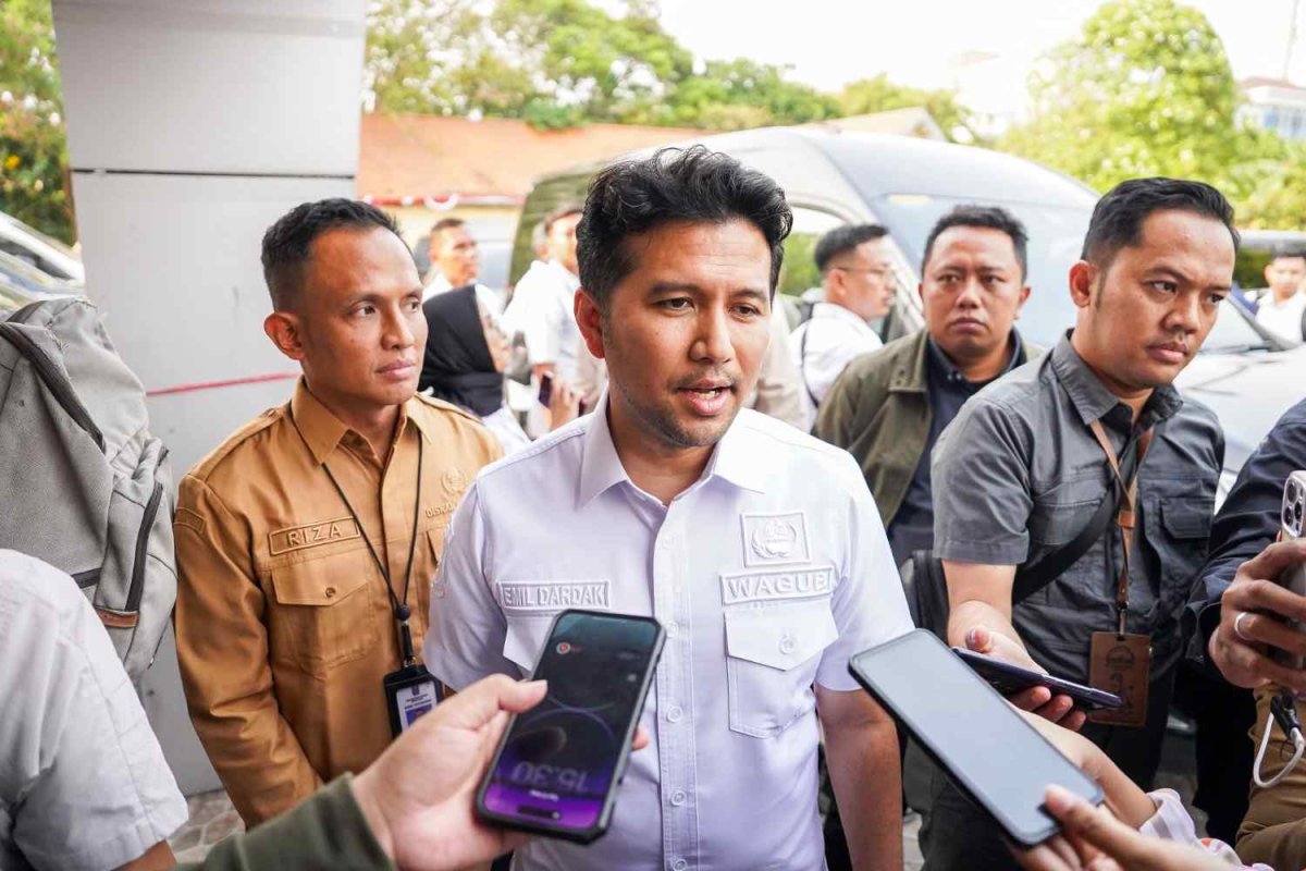 Wagub Emil dan Mentan Amran Dorong Penyerapan Telur Peternak Rakyat di Jatim