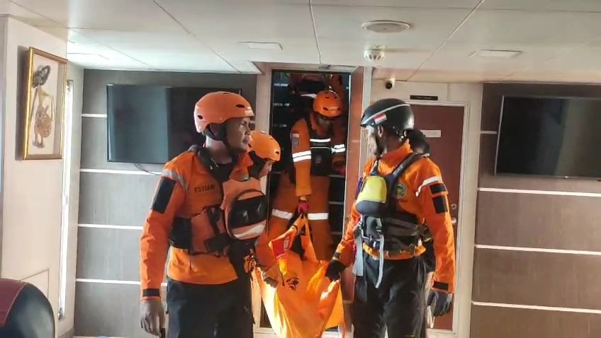 Penumpang Kapal Dharma Rucitra VII Meninggal di Perairan Gresik, Dievakuasi Basarnas