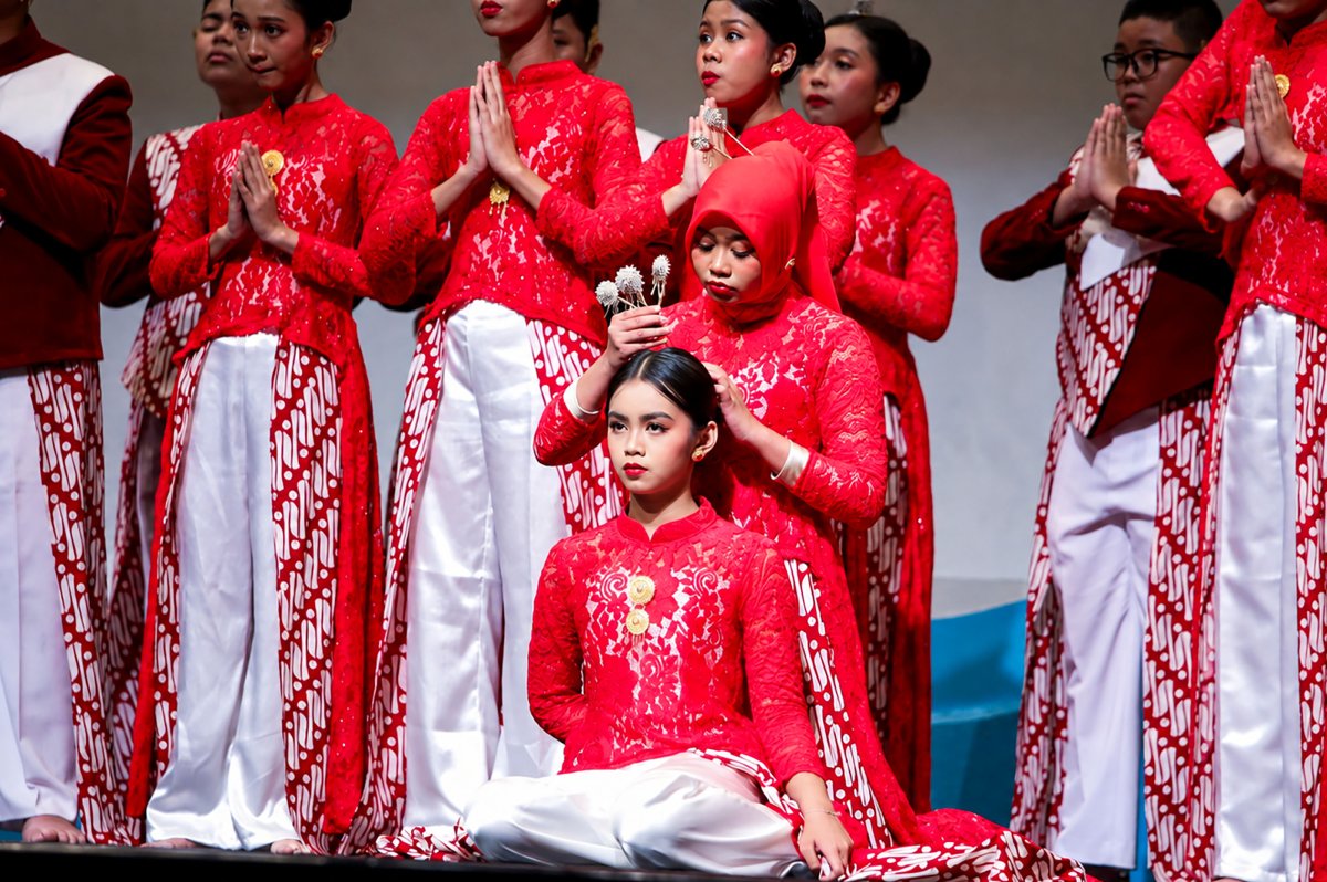 34 Siswa SMPN 1 Surabaya Bawa Pulang 4 Penghargaan dari Thailand International Choral Festival 2026