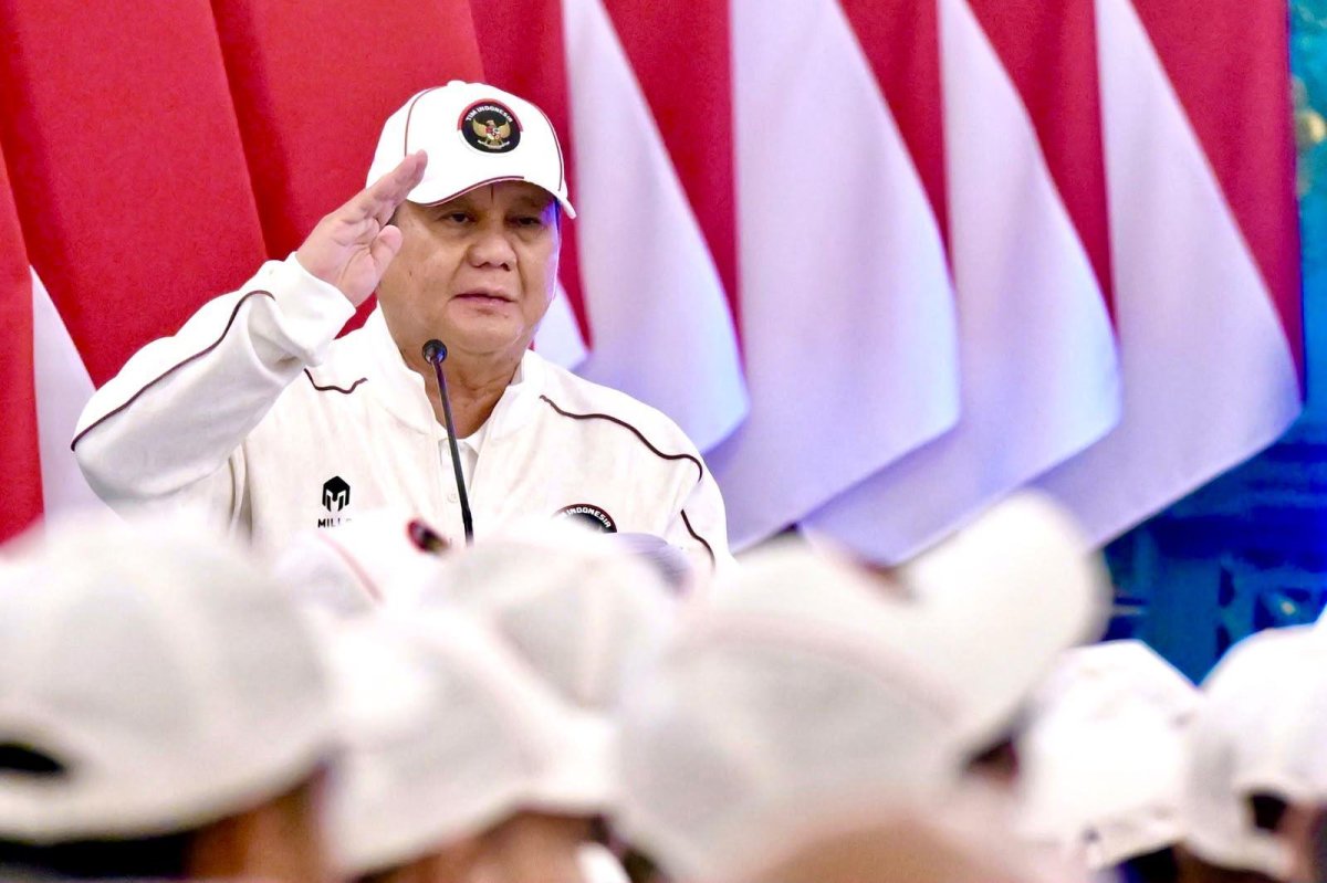 Presiden Prabowo saat melepas secara resmi Kontingen Indonesia yang akan bertanding pada Asian Games XX Aichi-Nagoya 2026 di Istana Negara, Jakarta. (dok. BPMI Setpres)