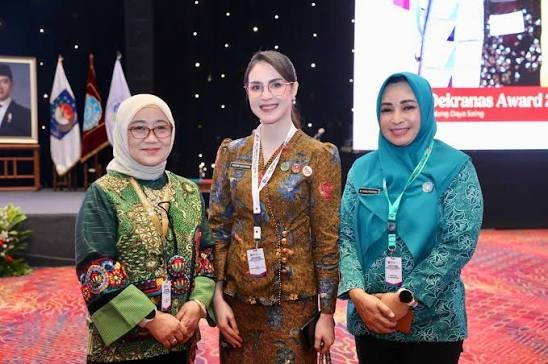 Ikuti Rapat Penguatan Kelembagaan, Arumi Bachsin Soroti Dekranas hingga Posyandu