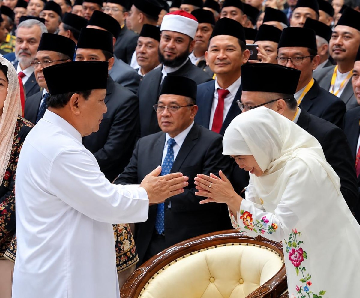 Gubernur Khofifah Dampingi Presiden Prabowo Hadiri Peringatan 1 Abad Pondok Modern Darussalam Gontor di Ponorogo