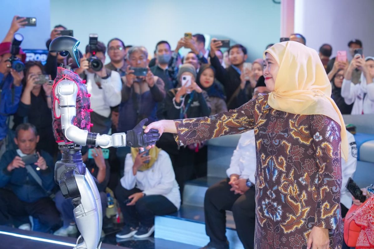 Gubernur Khofifah Buka Trial Opening Mega Science Center dan Budaya Jatim Park di Kota Batu