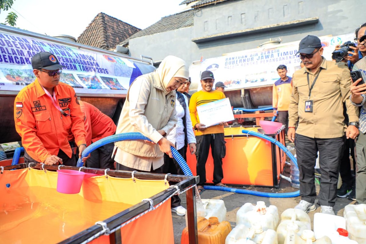 Gubernur Khofifah Perluas Penyaluran Air Bersih ke Warga Terdampak Kekeringan di Ponorogo