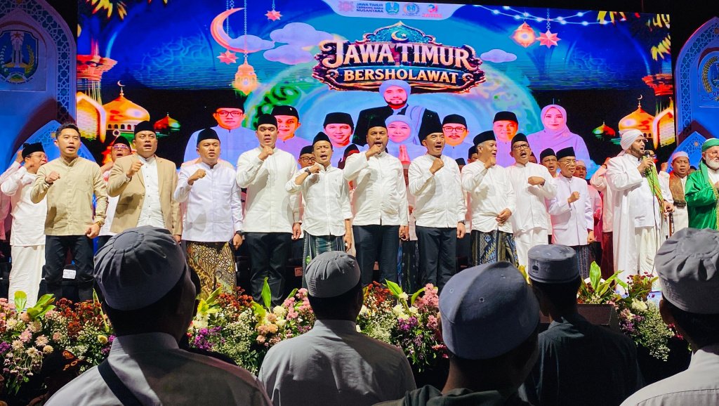 Lewat Jawa Timur Bersholawat, Puguh DPRD Ajak Masyarakat Perkuat Doa dan Persatuan