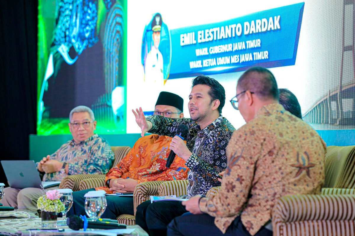 Wagub Emil Dorong Ekonomi Syariah Jatim, Tekankan Pentingnya Ekosistem Berkelanjutan