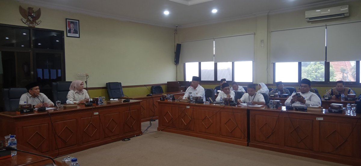 Pansus IV DPRD Sidoarjo Bahas Raperda Tibumtranmas, Koordinasi Antar-OPD Jadi Sorotan. (Dok. Syaiful)